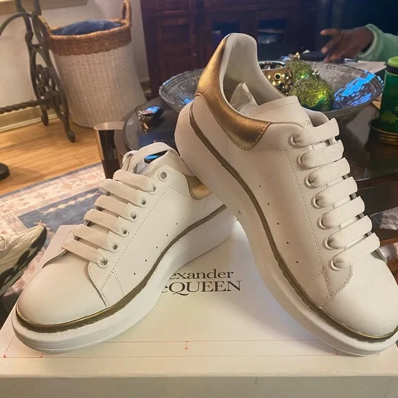 Alexander McQueen Men Size 42E (Eu) (Us) White and Gold